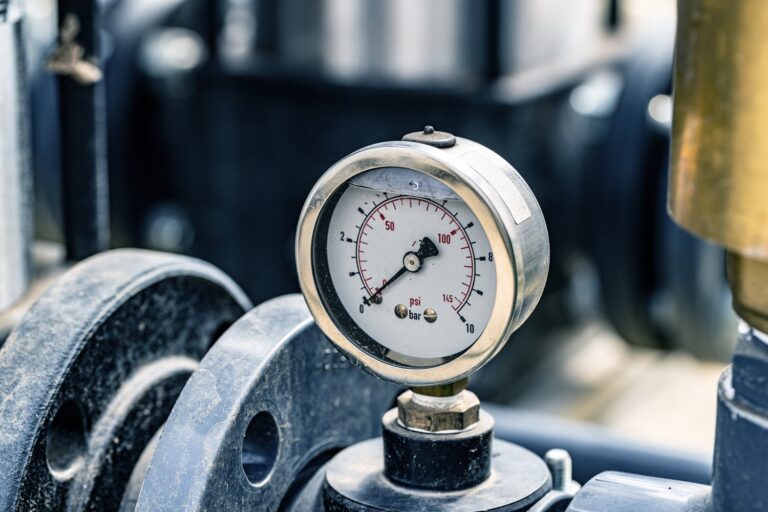 Jak rozwiązać problem nadmiernego ciśnienia w instalacji hydraulicznej