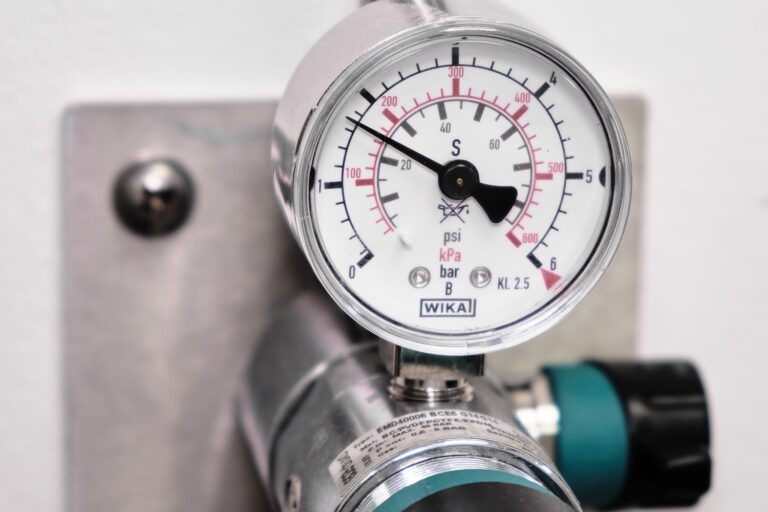 Diagnoza usterek w instalacji sprężonego powietrza laboratoryjnego