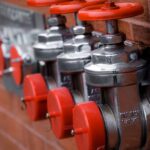 Praktyczny przewodnik po zaworach instalacyjnych w systemach hydraulicznych