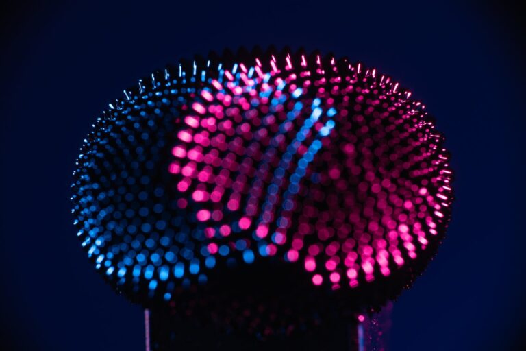 Dlaczego światło LED mruga po wyłączeniu?