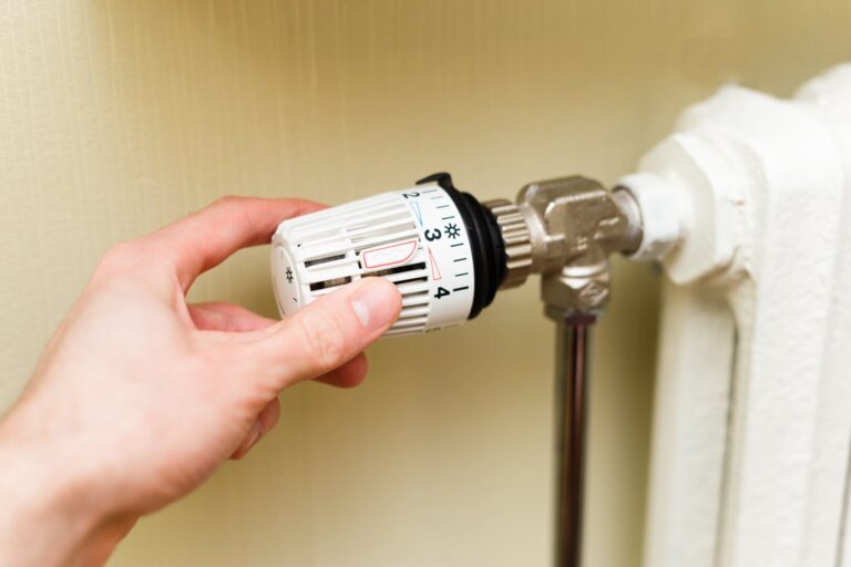 Dlaczego zawór termostatyczny przy grzejniku nie działa?