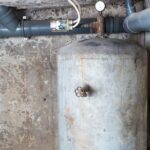 Jak rozpoznać uszkodzoną membranę w naczyniu wzbiorczo?