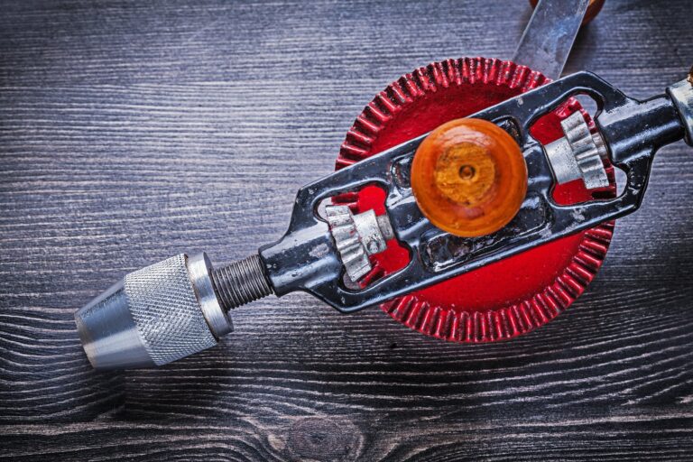 Jak rozpoznać zużyte szczotki w wiertarce elektrycznej?