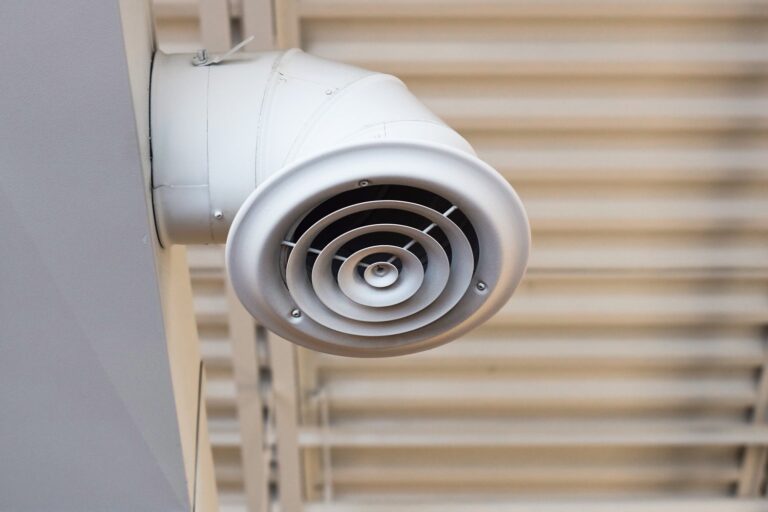 Jak sprawdzić czy wentylacja w łazience prawidłowo działa?