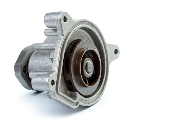 Dlaczego pompa obiegowa hałasuje tylko podczas rozruchu?