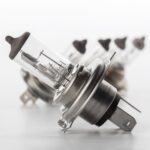 Dlaczego żarówka halogenowa szybko się przepala?