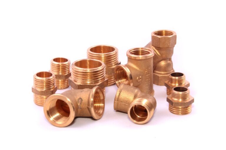 Jak wybrać odpowiednie łączniki mosiężne przejściowe do instalacji miedzianych